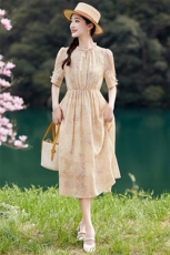 天丝提花连衣裙女夏季2025新款新中式优雅气质减龄收腰碎花中长裙，女装连衣裙，魅丽静蓝