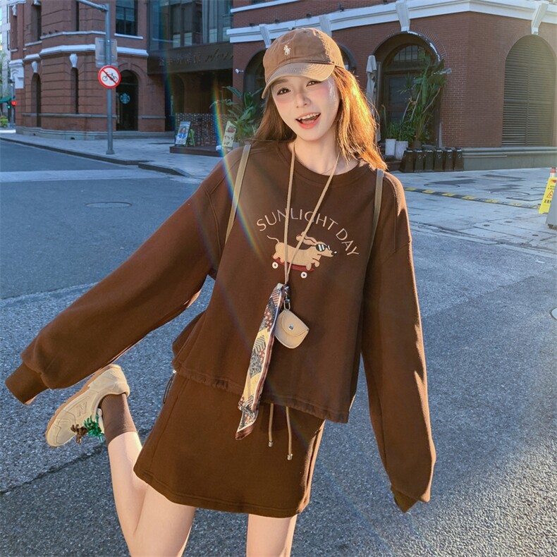 卡通印花卫衣套装裙女2025秋季新款复古宽松减龄小个子短裙两件套图片