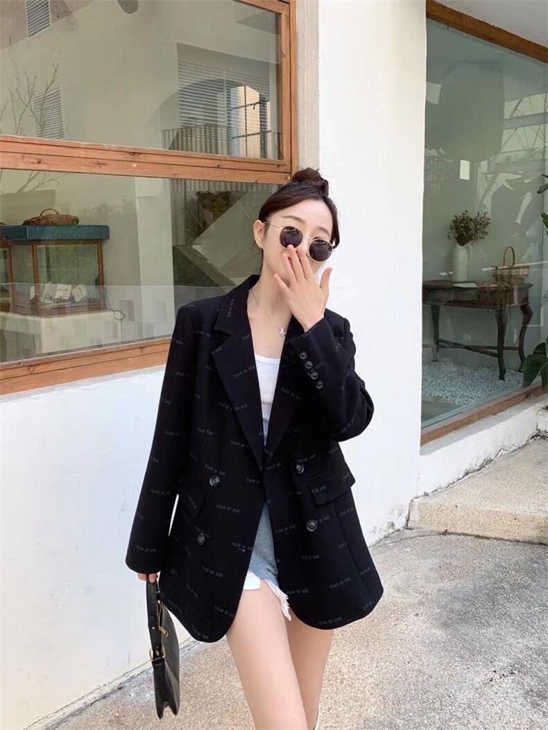 字母西装，女装西装，吉之红