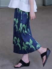 三宅风半身裙褶皱2025新款今年流行半身裙气质高腰显瘦，女装半身裙，灵动羽绒服工厂