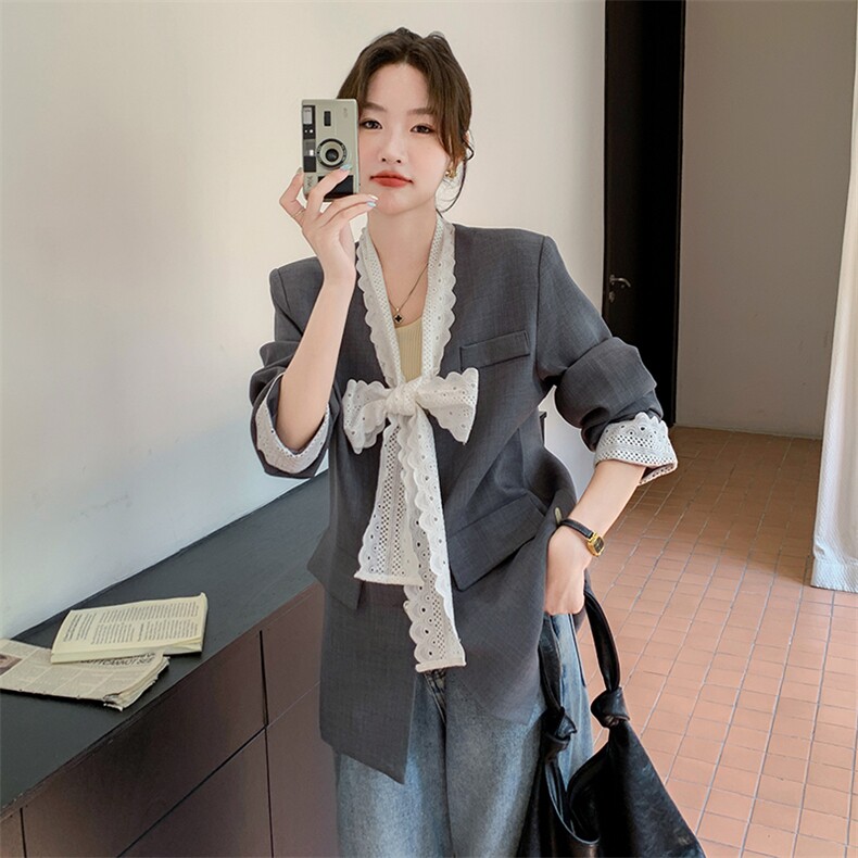 蕾丝拼接灰色休闲西装外套女春秋2025新款高级感减龄显瘦气质西服,女装西装,韩蜜菓