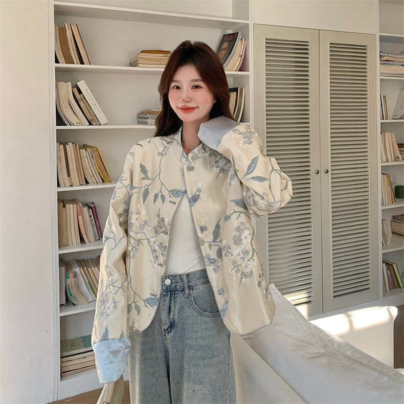 新中式短款外套女2025春季复古国风撞色拼接缎面小个子宽松上衣,女装短外套,纯色衣恋