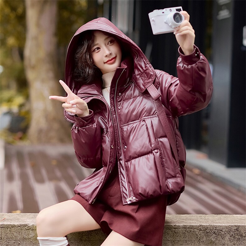 【冬季女装新款】时尚休闲白鸭绒PU皮羽绒服P285-K385图片