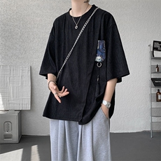 黑色