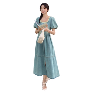 复古方领泡泡袖蓝色牛仔裙女夏2025新款学院风减龄高腰显瘦连衣裙图片