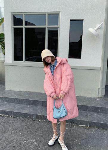 休闲胸口贴标长款羽绒SML，女装，尚映