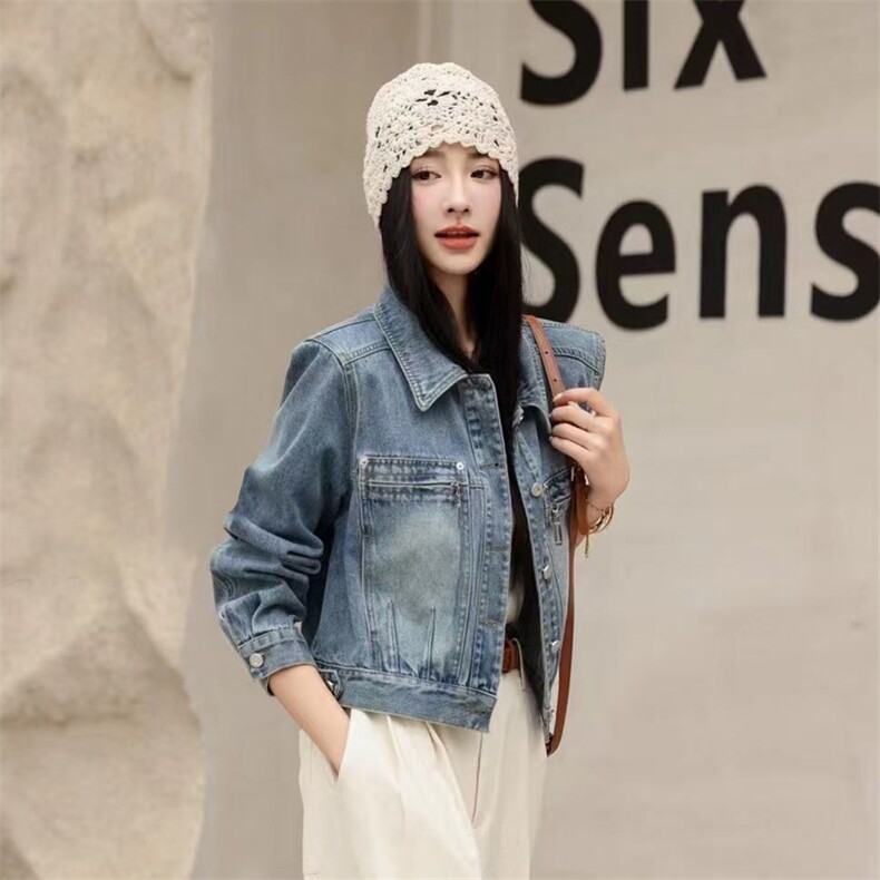 现货2025年春季翻领牛仔外套短款夹克时尚复古风,女装牛仔外套,莜菲儿