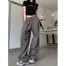 绿灰色