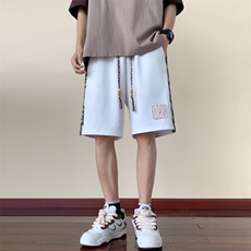 白色
