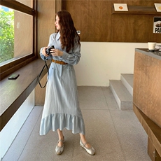 少女风竖条纹蓝色衬衫连衣裙女春秋2025新款学院风长裙巨好看小众，女装连衣裙，2C332
