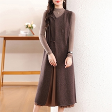 秋冬新款盘扣一朵花马甲裙女针织羊毛背心连衣裙，女装马甲，江南羊绒