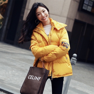 时尚保暖羽绒服女款 冬季新款个性双翻领设计 显瘦百搭外套图片