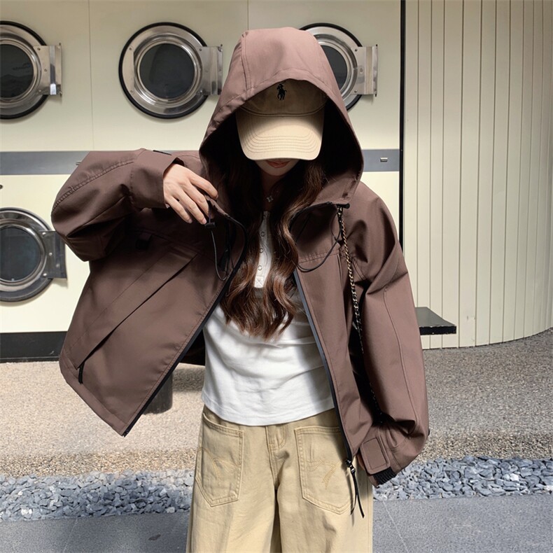 25秋季新款加厚面料冲锋衣外套6516-P155-K238,女装短外套,2C317