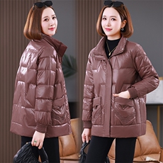 红色洋气减龄羽绒棉服女2024冬新款中年妈妈时尚立领加厚保暖棉袄，女装棉衣/棉服，婷思杰（原婷想服饰）