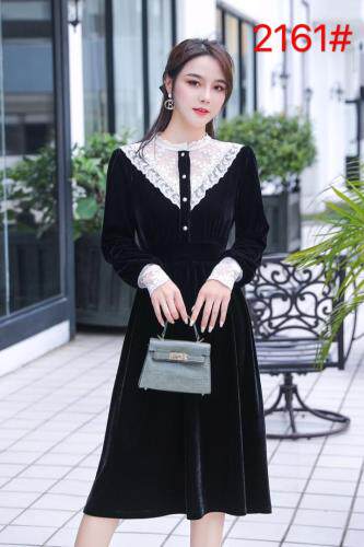 手感的丝绒连衣裙，女装连衣裙，罗兰春天