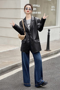 西装皮衣女款2025新款春秋咖色小个子阔版宽松PU机车服皮夹克外套图片