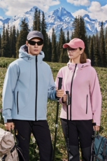 2025百搭时尚简约厚实硬壳冲锋衣连帽立领，女装短外套，衫都服饰