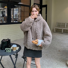 【现货】卡其色环保皮草连帽皮毛一体1C045-H133P245K358，女装皮草，红龙果
