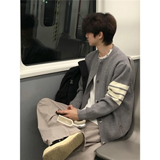 灰色