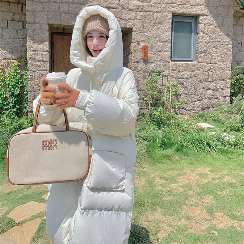 白色连帽羽绒服女中长款2024新款百搭白鸭绒气质保暖面包服外套潮,女装羽绒服,秀美人生
