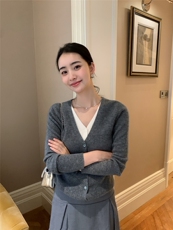 V领针织开衫女修身毛衣秋冬短款长袖上衣外套女，女装针织衫/毛衣，玛卡隆羊绒