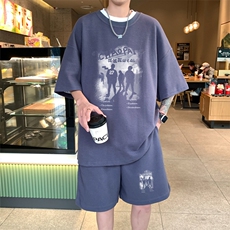 深灰色