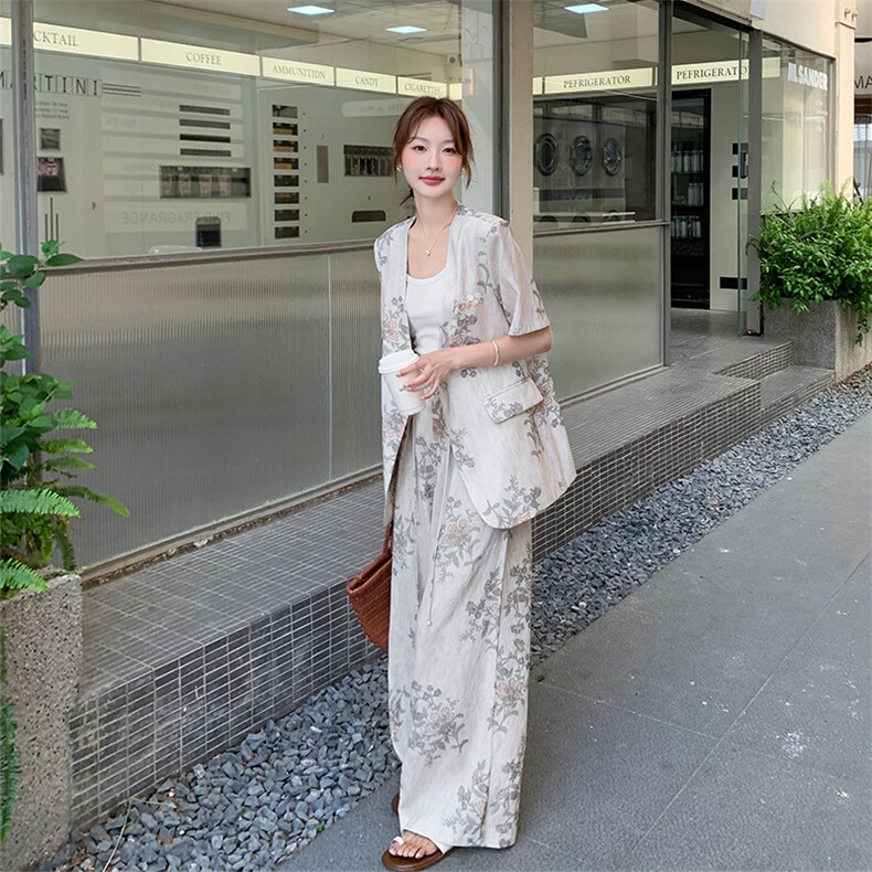 老钱风现货2025新款印花西装短袖休闲阔腿裤套装,女装套装/套裙,1C150