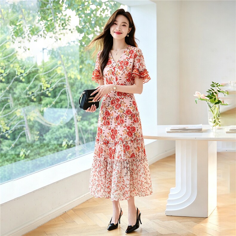 现货秒发2026夏装新款韩版碎花连衣裙大摆裙,女装连衣裙,妙形