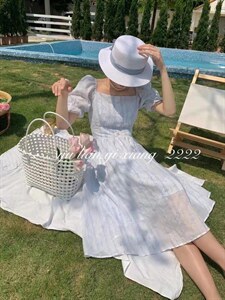 夏季刺绣连衣裙图片