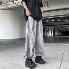 灰色