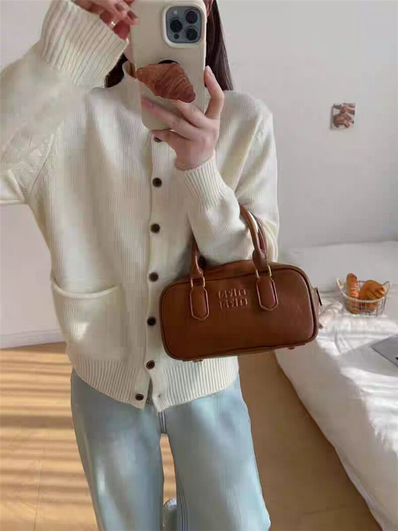 2025年秋季新款百搭圆领长袖暗兜开衫，女装针织衫/毛衣，恒恩羊绒