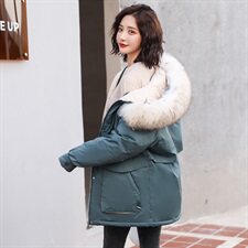 灰绿色