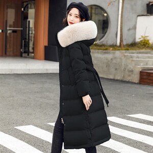 2021冬季新款时尚系带收腰显瘦气质真毛领长款连帽羽绒服,女装羽绒服,贵人树