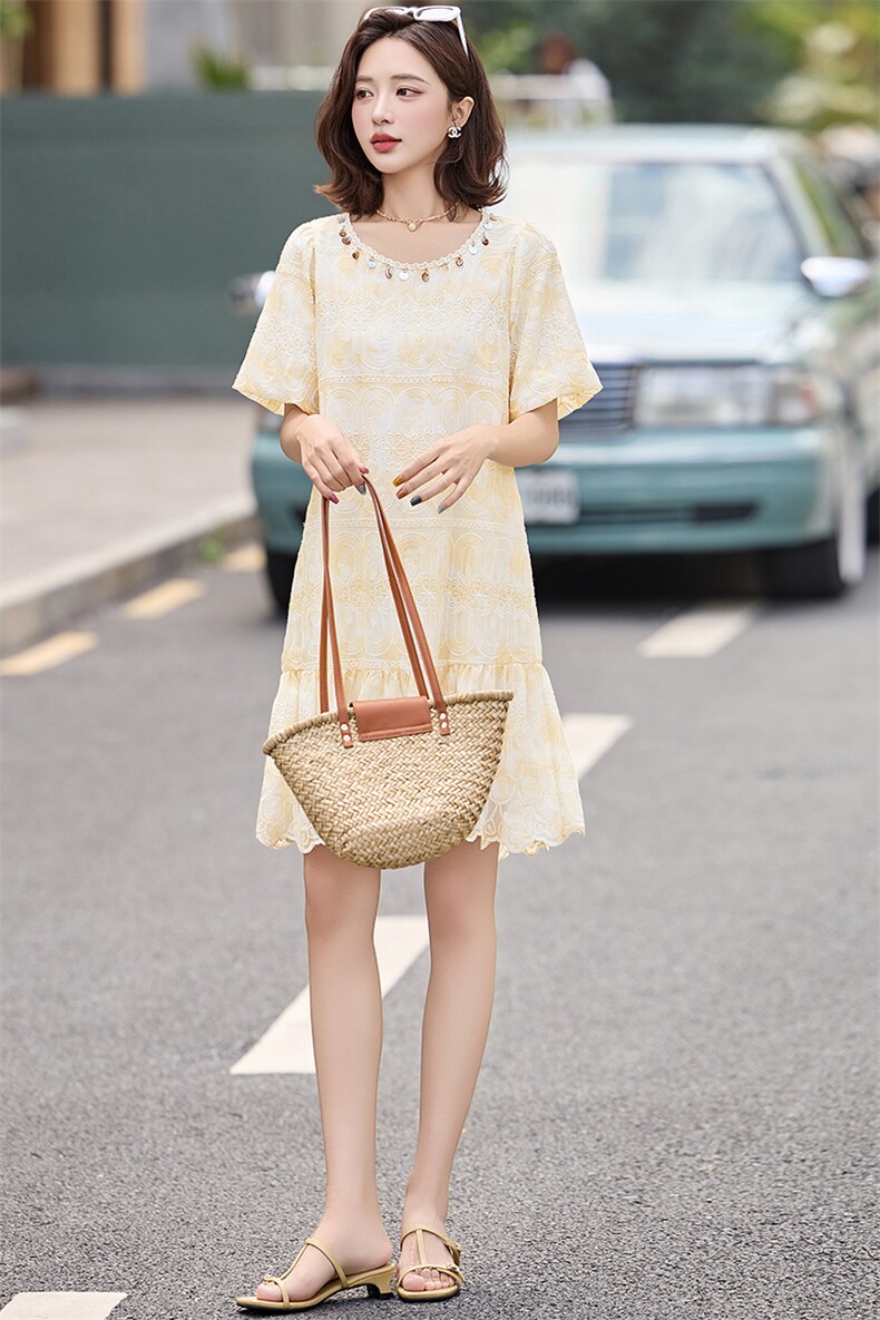 2025年夏新款裙子遮肉遮肚子减龄宽松贝壳领子提花刺绣显瘦连衣裙,女装连衣裙,魅丽静蓝
