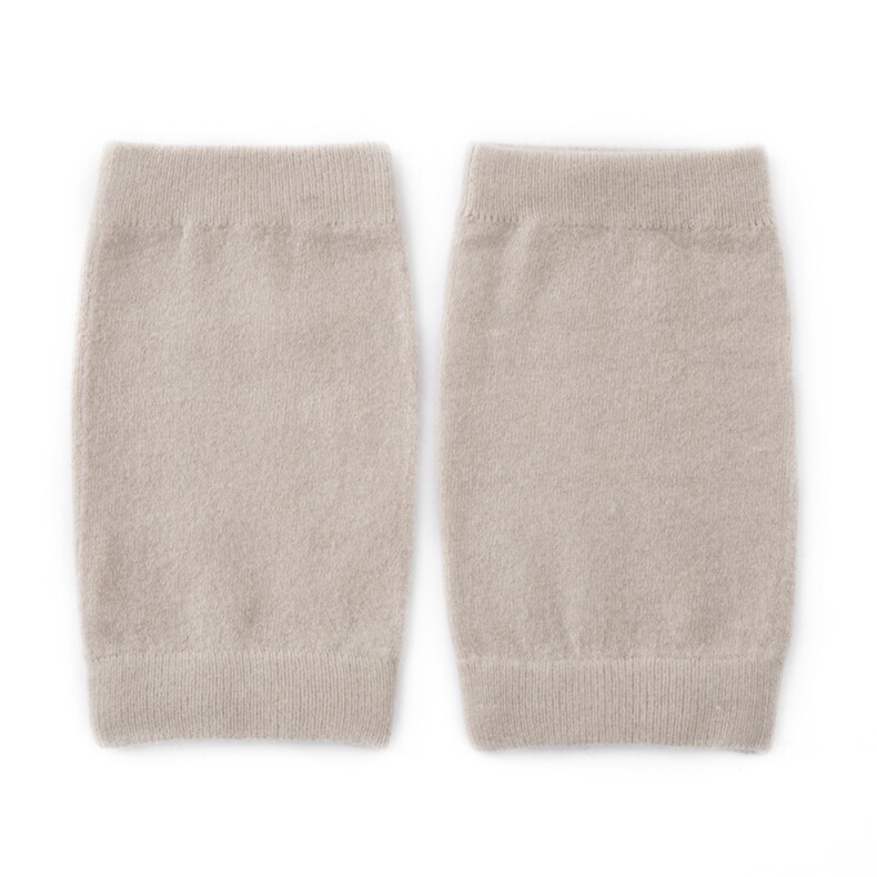 2025年秋季新款百搭女士加厚保暖甜美短筒护腿，袜子，窄众羊绒