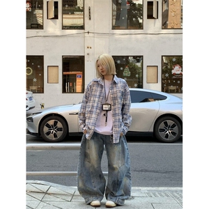 didiyaa 春季美式复古徽章印花格子长袖衬衫百搭宽松男女图片