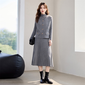 主推跑量现货！秋季新款轻奢圆领立体花纹高级感方扣子三件套裙女图片
