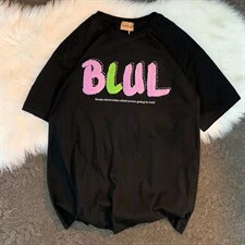 黑色