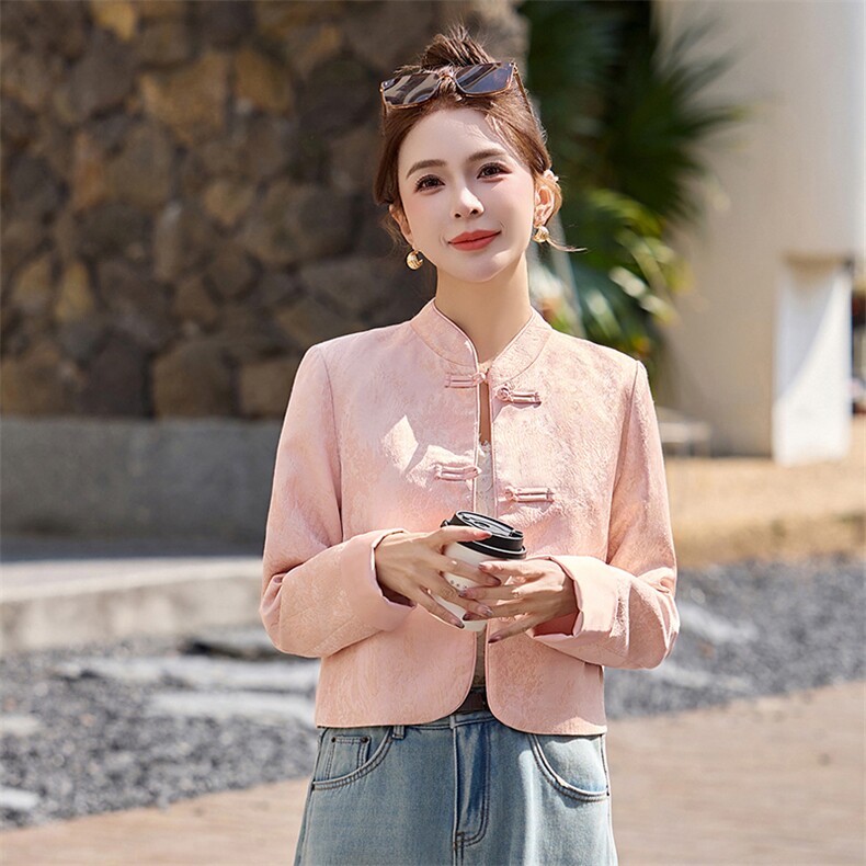 洋气粉色新中式盘扣外套女2025春秋新款气质显瘦立领提花上衣,女装短外套,芭米依尚