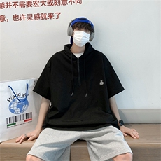 黑色