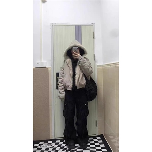 现货高品质美式高街冬季重磅硬挺短款座山雕毛领棉衣男女加厚外套图片