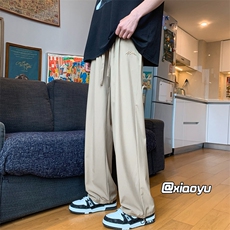卡其色