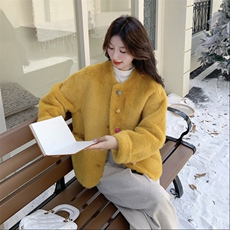 新品2C273-1024-P195-K298暖黄色保暖毛茸茸外套，女装皮草，2C273