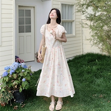 碎花泡泡袖方领连衣裙女夏2025新款韩版时尚茶歇减龄甜美a字裙子，女装连衣裙，2D045