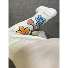 灰色