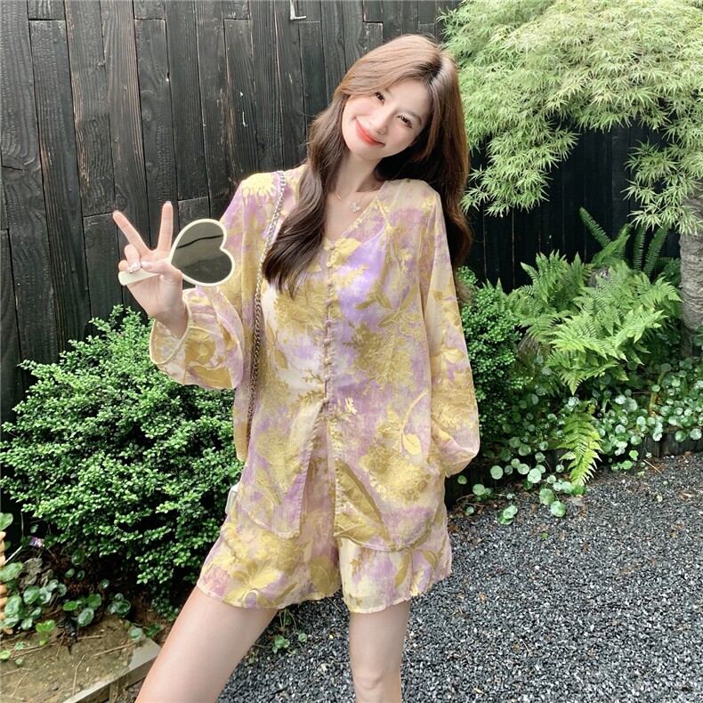 新中式国风套装女超好看2025年夏季新款时尚高级感衬衫短裤两件套,女装套装/套裙,2C135