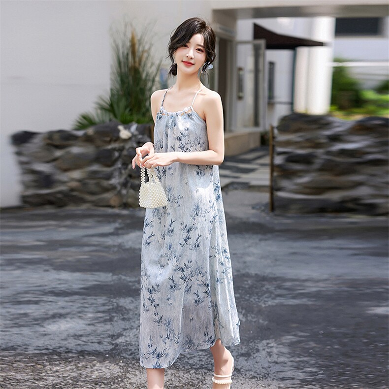 新中式扎染印花吊带连衣裙女2024夏季新款设计串珠气质中长款裙子图片