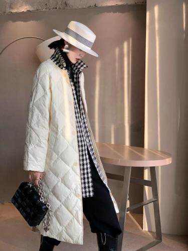 秋冬 两色拼格羽绒服图片