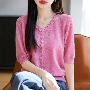 2025夏季新款蕾丝V领短袖T恤女薄款冰丝针织设计感上衣遮肉小衫图片