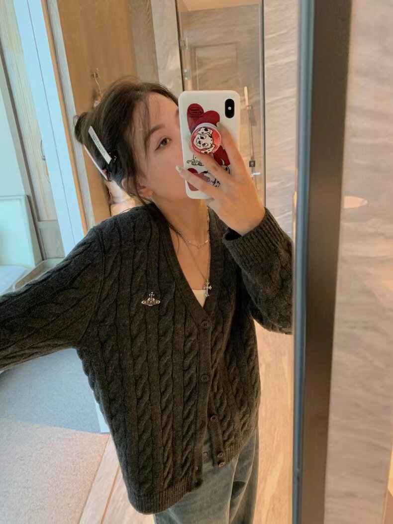 2024年秋季纯色长袖时尚气质V领简约纯色针织衫，女装羊毛衫，百纯羊绒